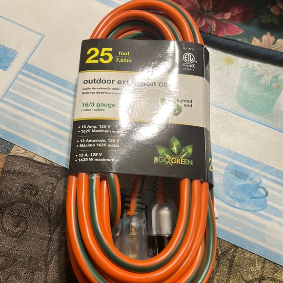Outdoor extension cord - Picture 1 of 2